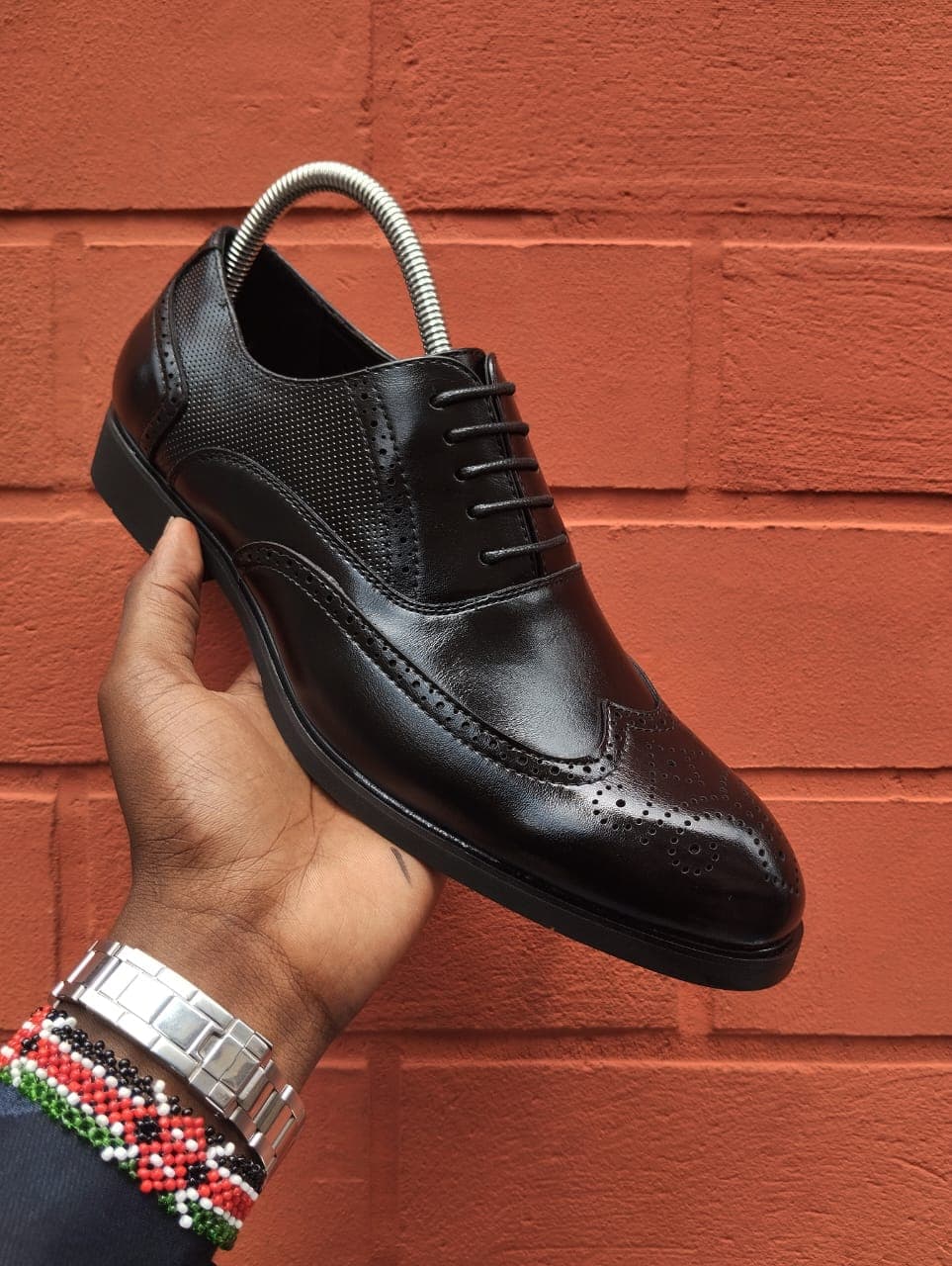 Lace-up officials