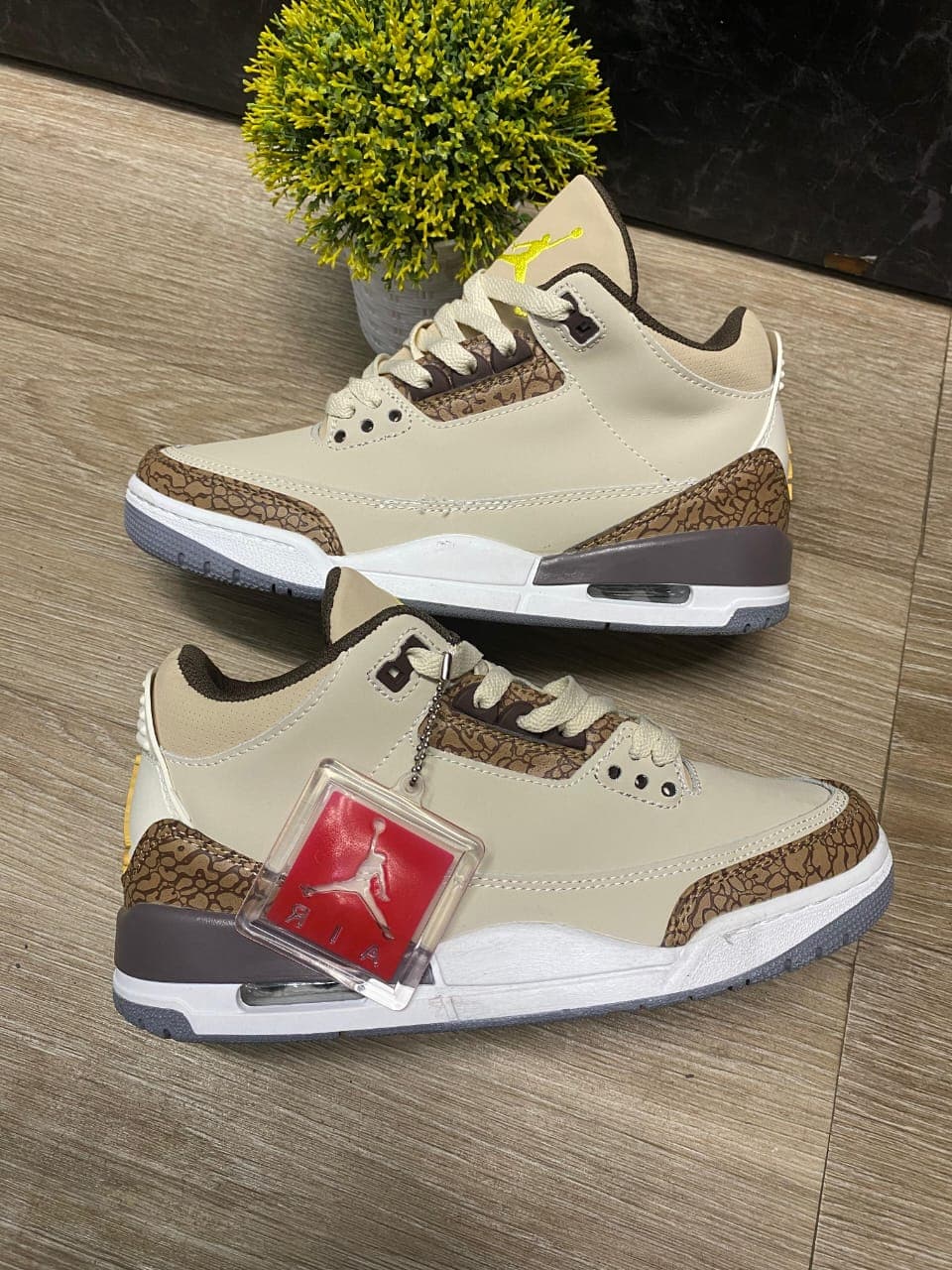 J3 Palomino 