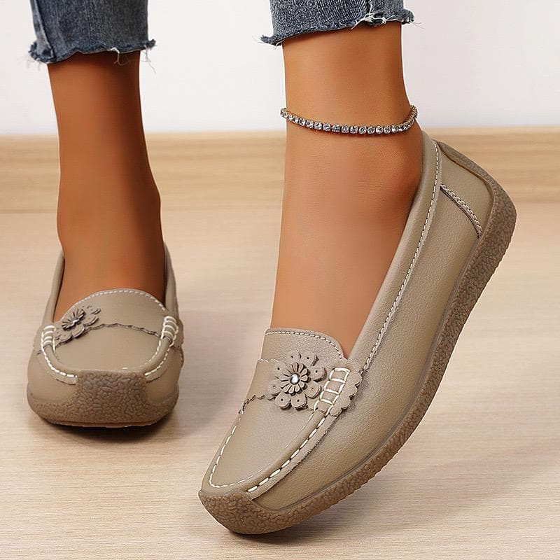 Ladies closed loafers